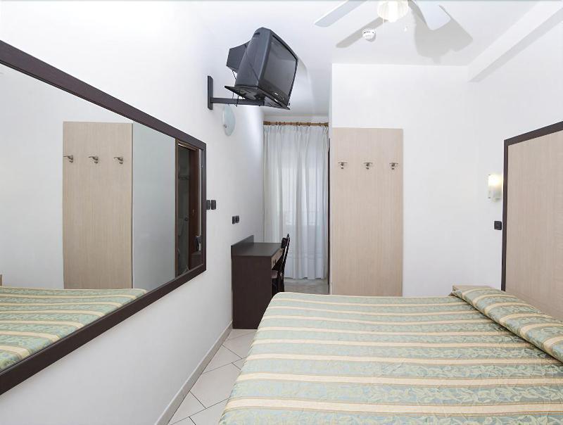 Hotel Villa Linda - Family Hotel - Nuova Costruzione Antisismica Риччоне Экстерьер фото