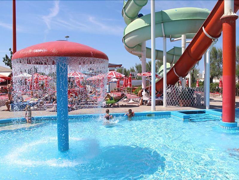 Hotel Villa Linda - Family Hotel - Nuova Costruzione Antisismica Риччоне Экстерьер фото