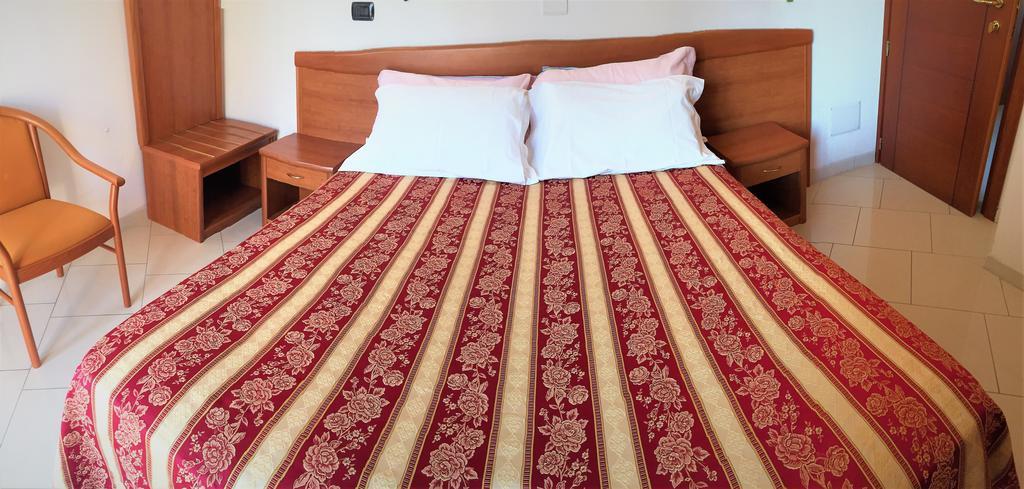 Hotel Villa Linda - Family Hotel - Nuova Costruzione Antisismica Риччоне Экстерьер фото