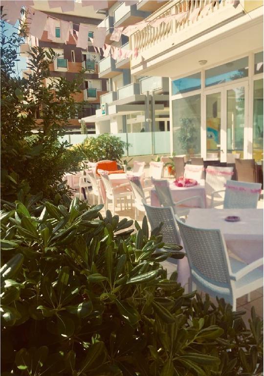 Hotel Villa Linda - Family Hotel - Nuova Costruzione Antisismica Риччоне Экстерьер фото