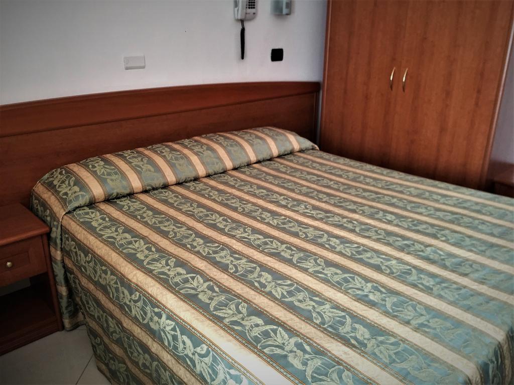 Hotel Villa Linda - Family Hotel - Nuova Costruzione Antisismica Риччоне Экстерьер фото