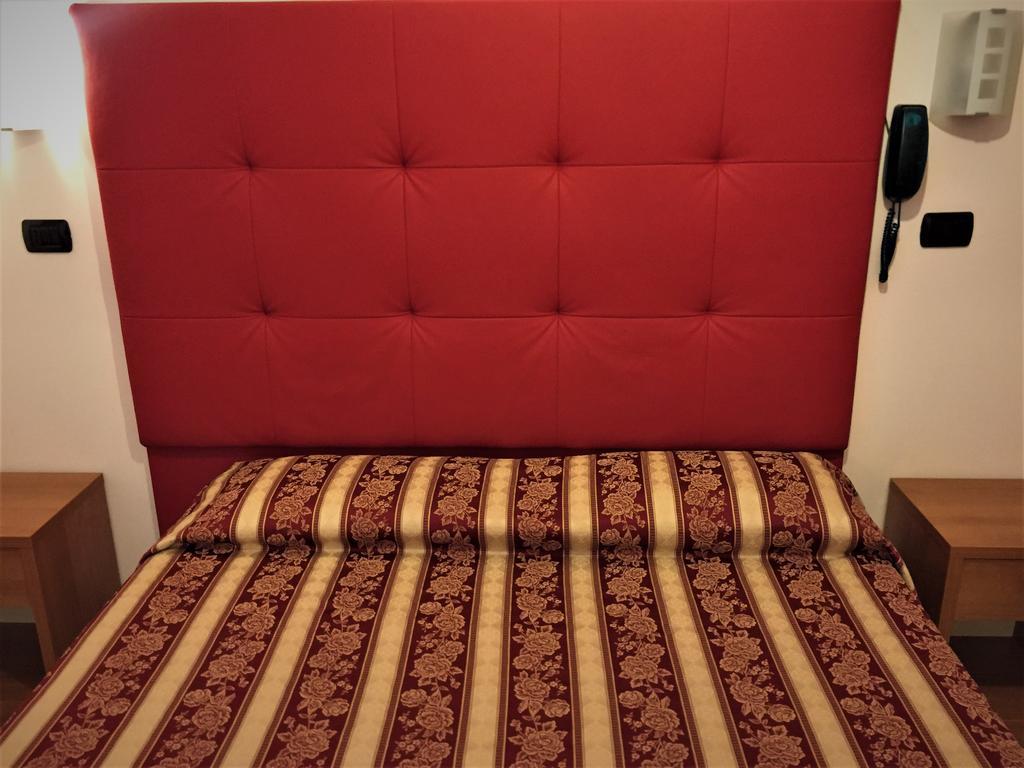 Hotel Villa Linda - Family Hotel - Nuova Costruzione Antisismica Риччоне Экстерьер фото