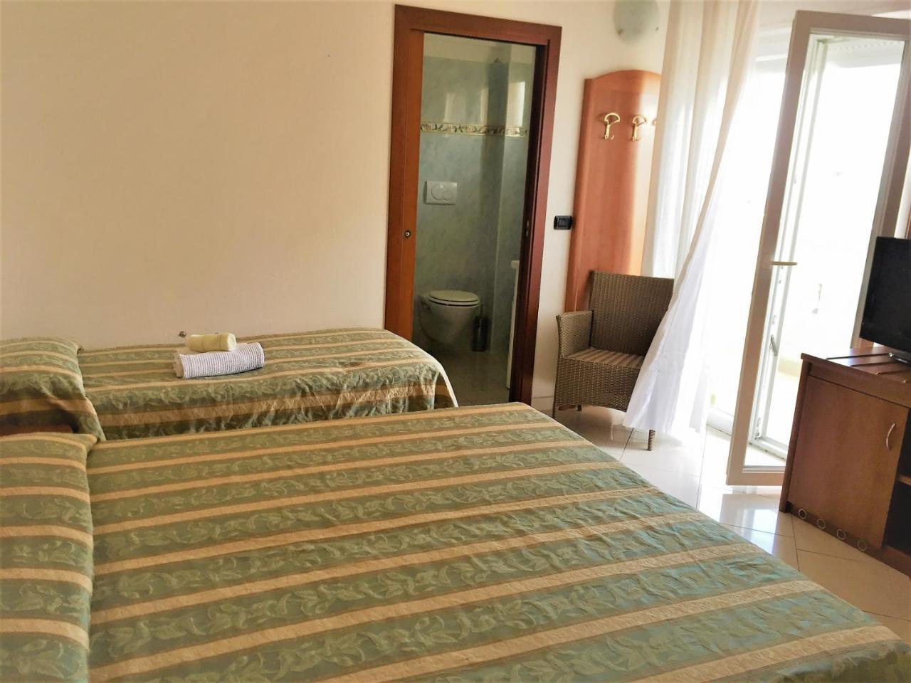 Hotel Villa Linda - Family Hotel - Nuova Costruzione Antisismica Риччоне Экстерьер фото