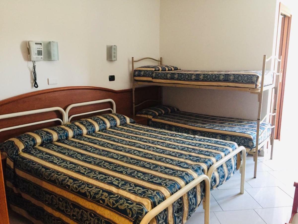 Hotel Villa Linda - Family Hotel - Nuova Costruzione Antisismica Риччоне Экстерьер фото