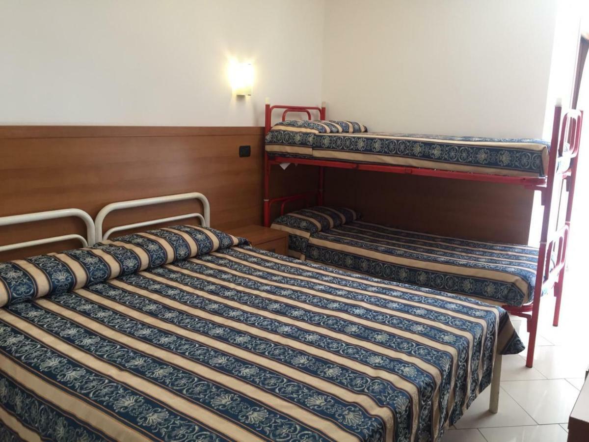 Hotel Villa Linda - Family Hotel - Nuova Costruzione Antisismica Риччоне Экстерьер фото