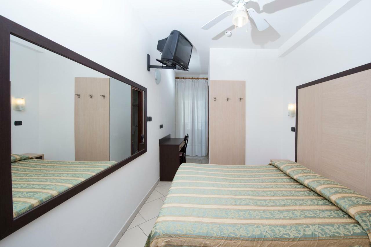 Hotel Villa Linda - Family Hotel - Nuova Costruzione Antisismica Риччоне Экстерьер фото